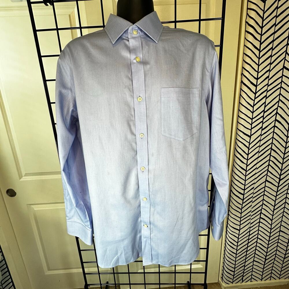 Banana Republic Mens Large L Light Blue Non Iron Classic Fit Button Down Shirt